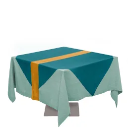 laguna triangle linen tablecloth h1